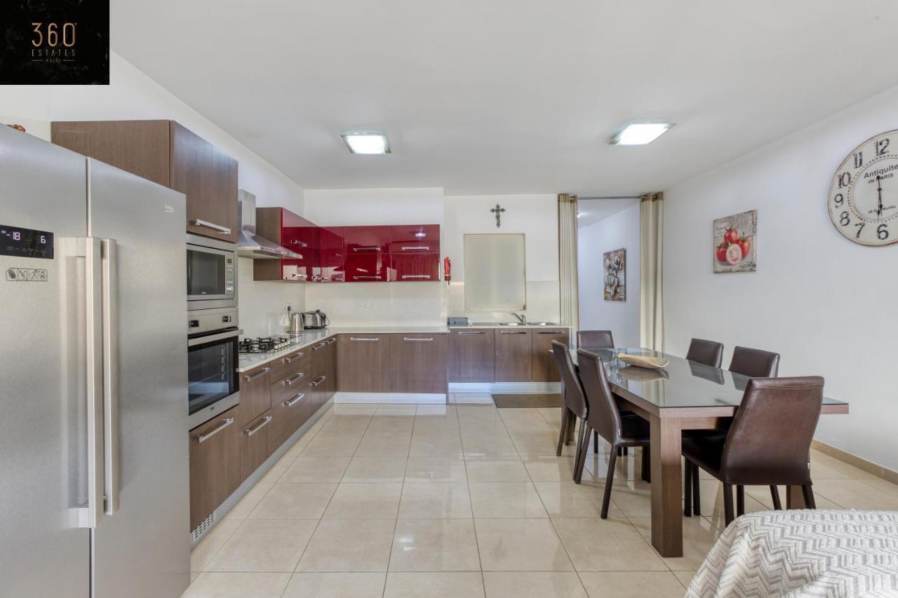 Charming Home Meters From The Seafront With Terrace By 360 Estates San Pawl il-Baħar Extérieur photo
