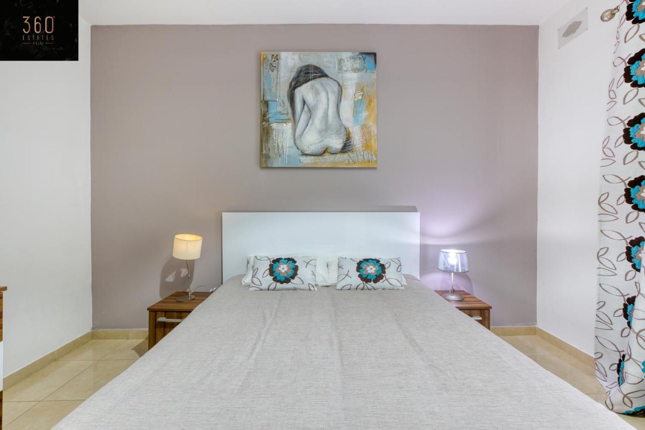 Charming Home Meters From The Seafront With Terrace By 360 Estates San Pawl il-Baħar Extérieur photo