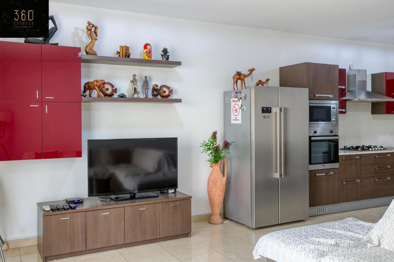 Charming Home Meters From The Seafront With Terrace By 360 Estates San Pawl il-Baħar Extérieur photo